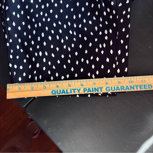 T Tahari Black Shorts with White Spot Print - Picture 12 of 12